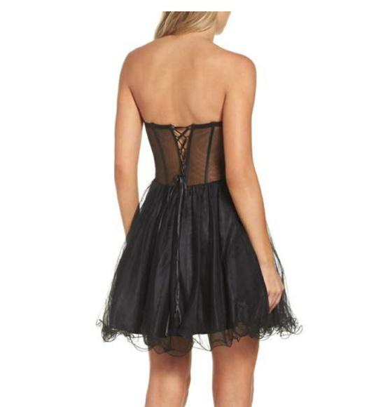 Blondie Nites Corset dress - Picture 3 of 5